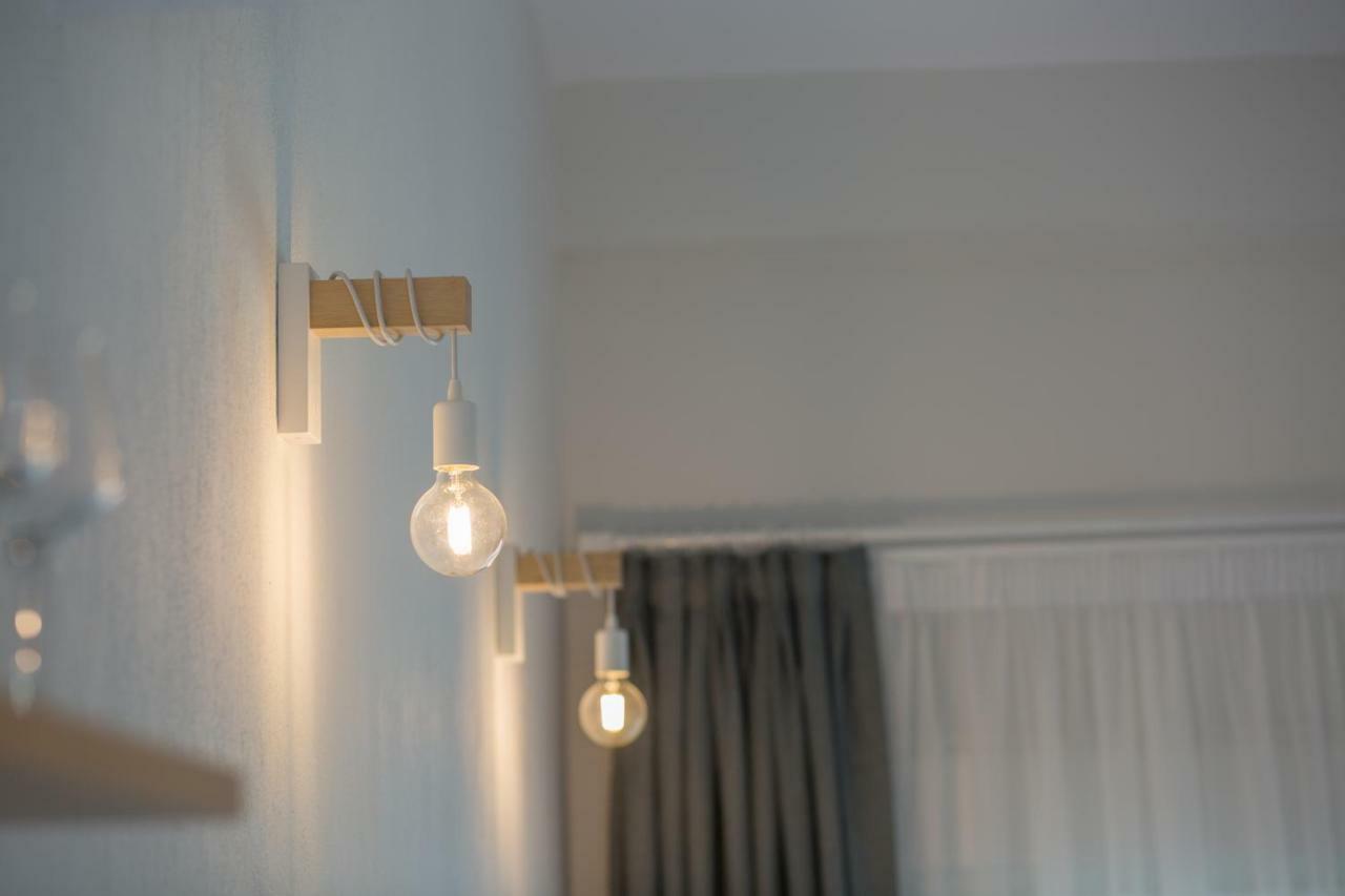 The Papoutsakis Apartments Никити Екстериор снимка